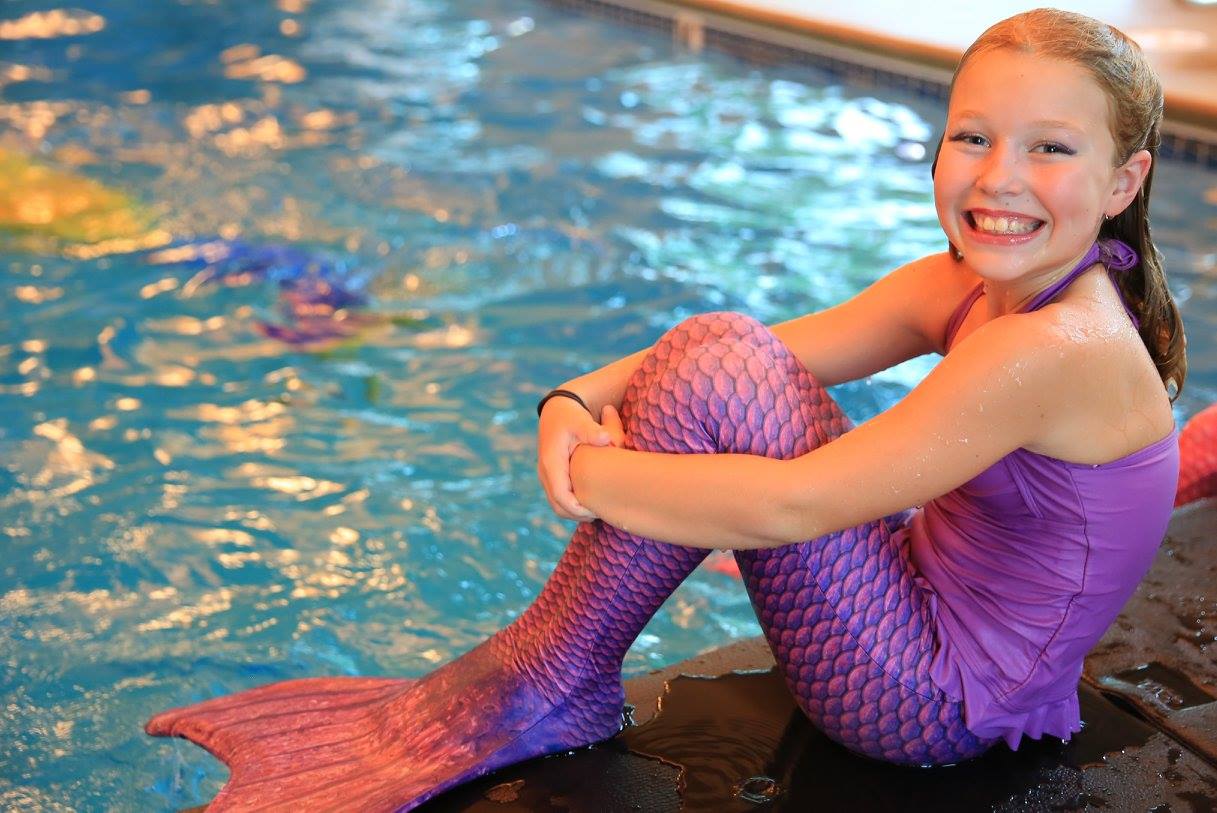 smiling mermaid mermaid