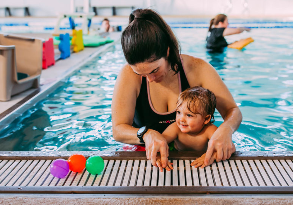 Independent pool exit baby with mom